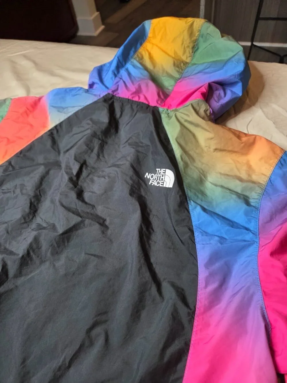 Men's - North Face Rainbow Gradient Vintage Ski Jacket - Multi Color - XL - RARE
